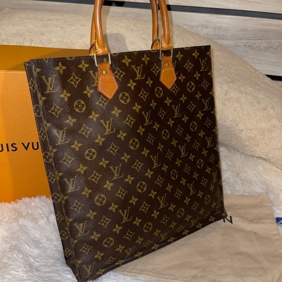 Louis Vuitton Handbags - Louis Vuitton Sac Plat